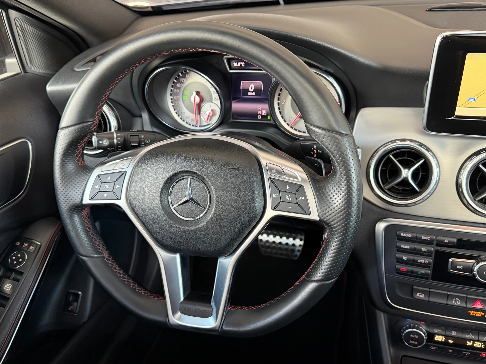 Mercedes-Benz GLA 220 d, 4-MATIC, AMG LINE, NIGHT, PANO2143, снимка 11 - Автомобили и джипове - 56197506