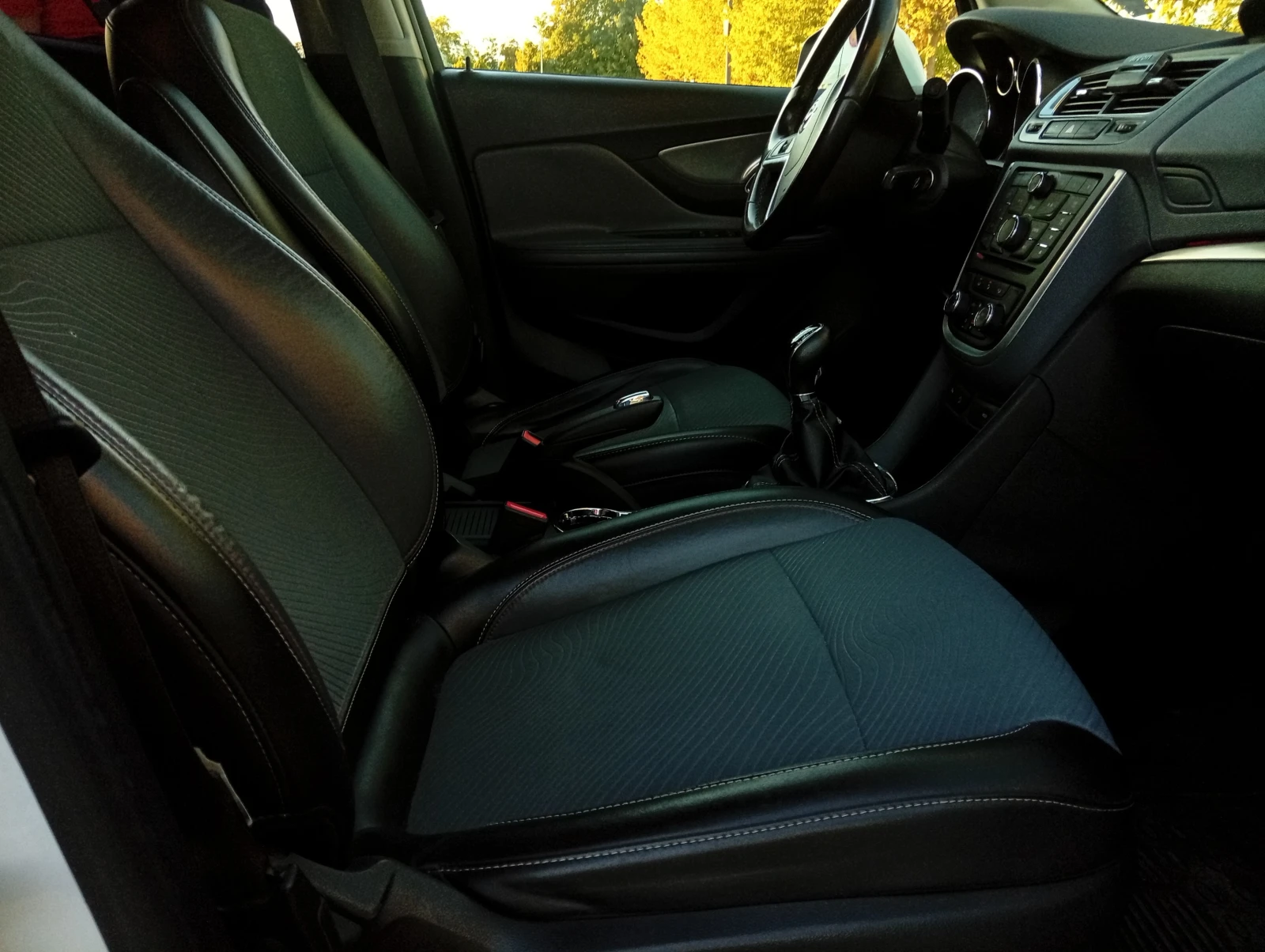 Opel Mokka, снимка 6 - Автомобили и джипове - 56636173