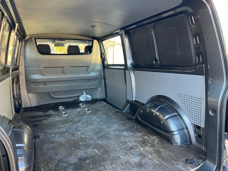 VW T5 2.0 TDI MAXI, снимка 15 - Бусове и автобуси - 52794275