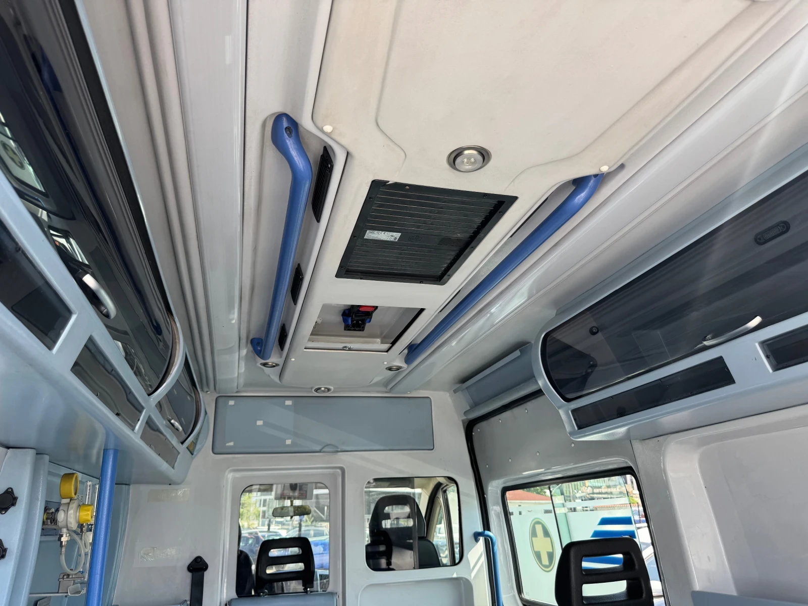 Fiat Ducato  NAVI* КАМЕРА* КЛИМА* НА ВЪЗДУХ* 2.3jtd 148hp - изображение 8