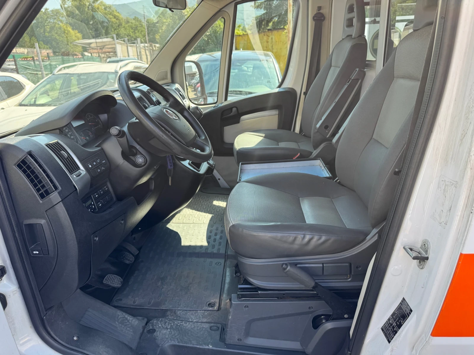 Fiat Ducato  NAVI* КАМЕРА* КЛИМА* НА ВЪЗДУХ* 2.3jtd 148hp - изображение 5