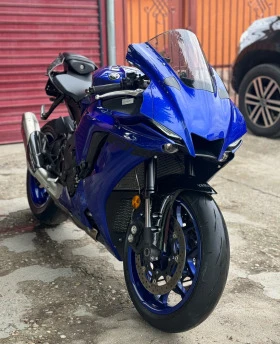  Yamaha YZF-R1