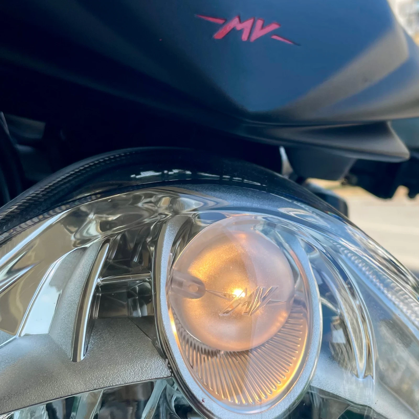 MV Agusta Brutale, снимка 12 - Мотоциклети и мототехника - 55594487