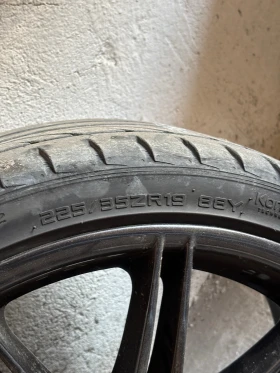 Гуми с джанти Hankook 225/35R19, снимка 3 - Гуми и джанти - 48298244