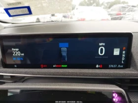Ford Mustang Mach-E Premium AWD, снимка 13