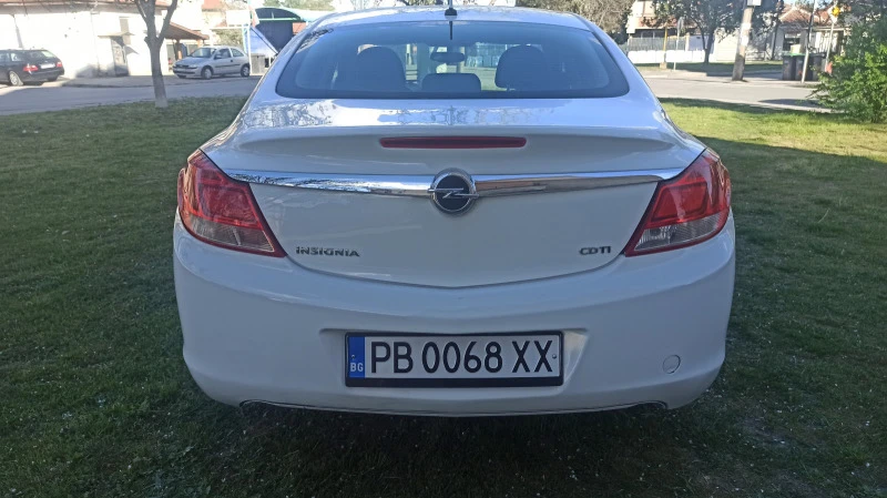 Opel Insignia 2.0 cdti, снимка 6 - Автомобили и джипове - 47178625