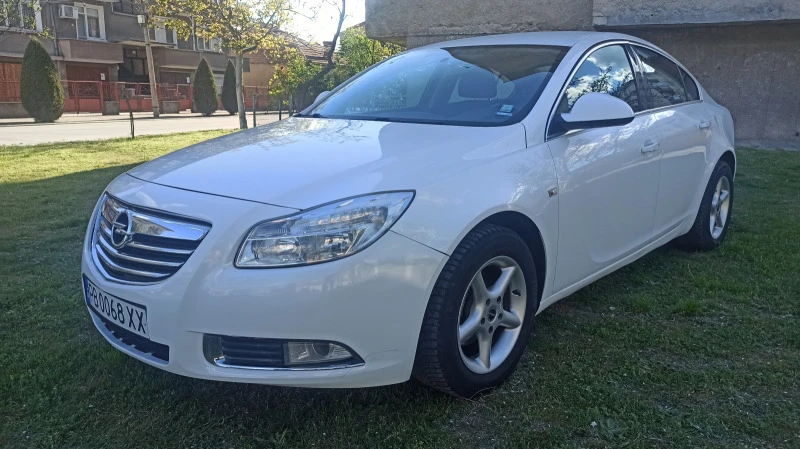 Opel Insignia 2.0 cdti, снимка 1 - Автомобили и джипове - 47178625