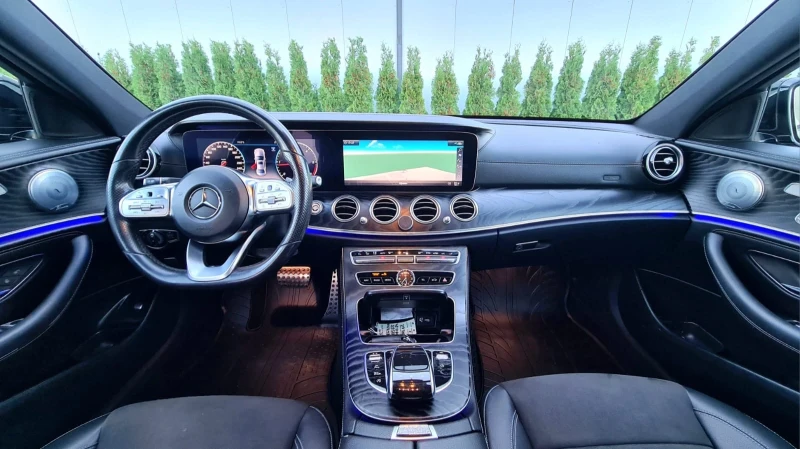 Mercedes-Benz E 220 AMG 4-Matic, снимка 13 - Автомобили и джипове - 47721595