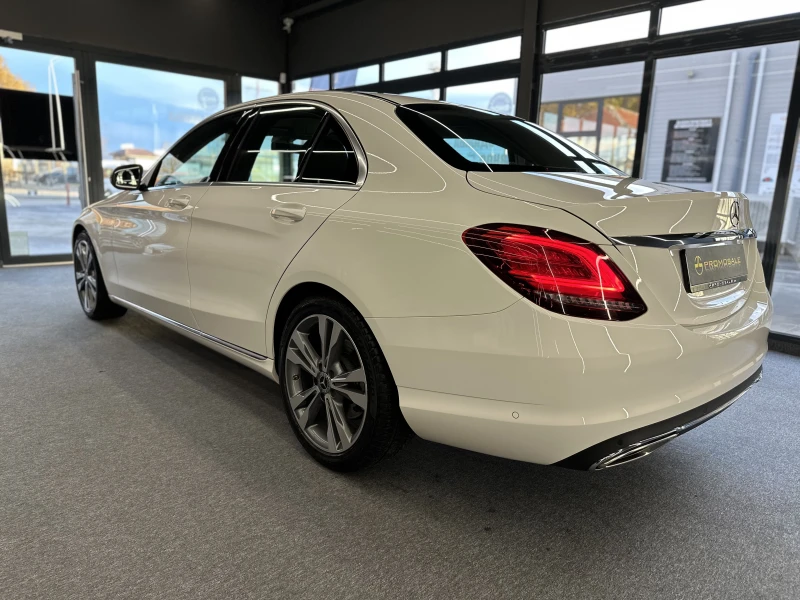 Mercedes-Benz C 180 Facelift* , снимка 6 - Автомобили и джипове - 48284056