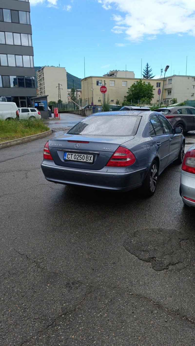 Mercedes-Benz E 320  Avangard 4matic Airmatic, снимка 2 - Автомобили и джипове - 48478541