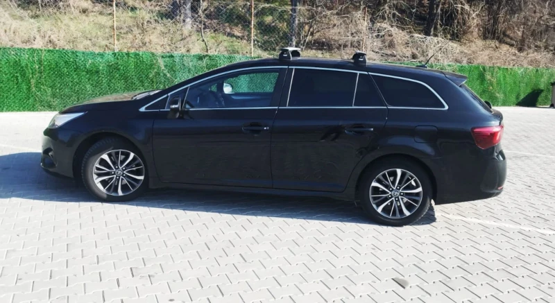 Toyota Avensis 2.0D EXECUTIVE , снимка 11 - Автомобили и джипове - 49442916