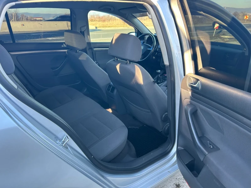 VW Golf, снимка 13 - Автомобили и джипове - 52284868