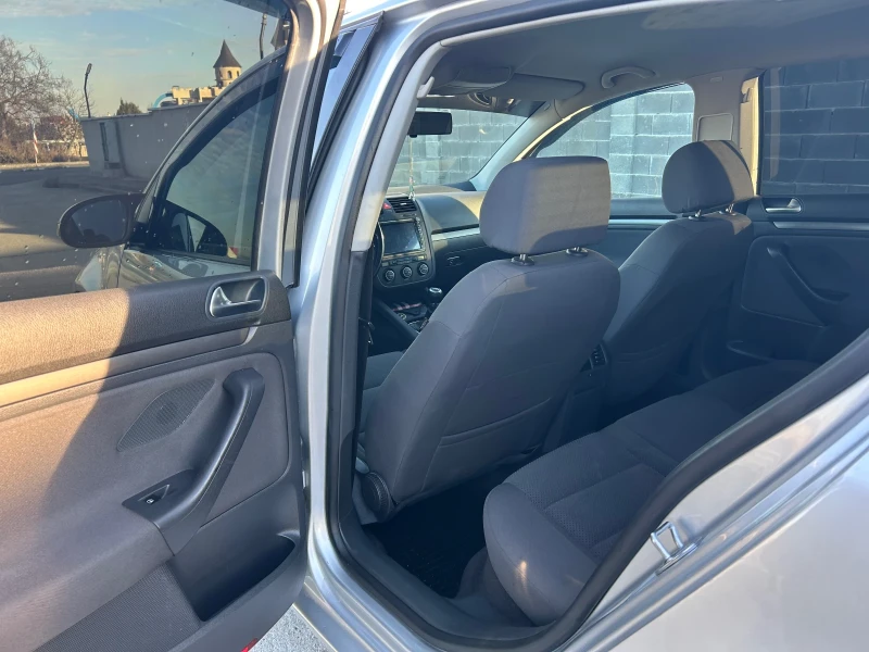 VW Golf, снимка 11 - Автомобили и джипове - 52284868