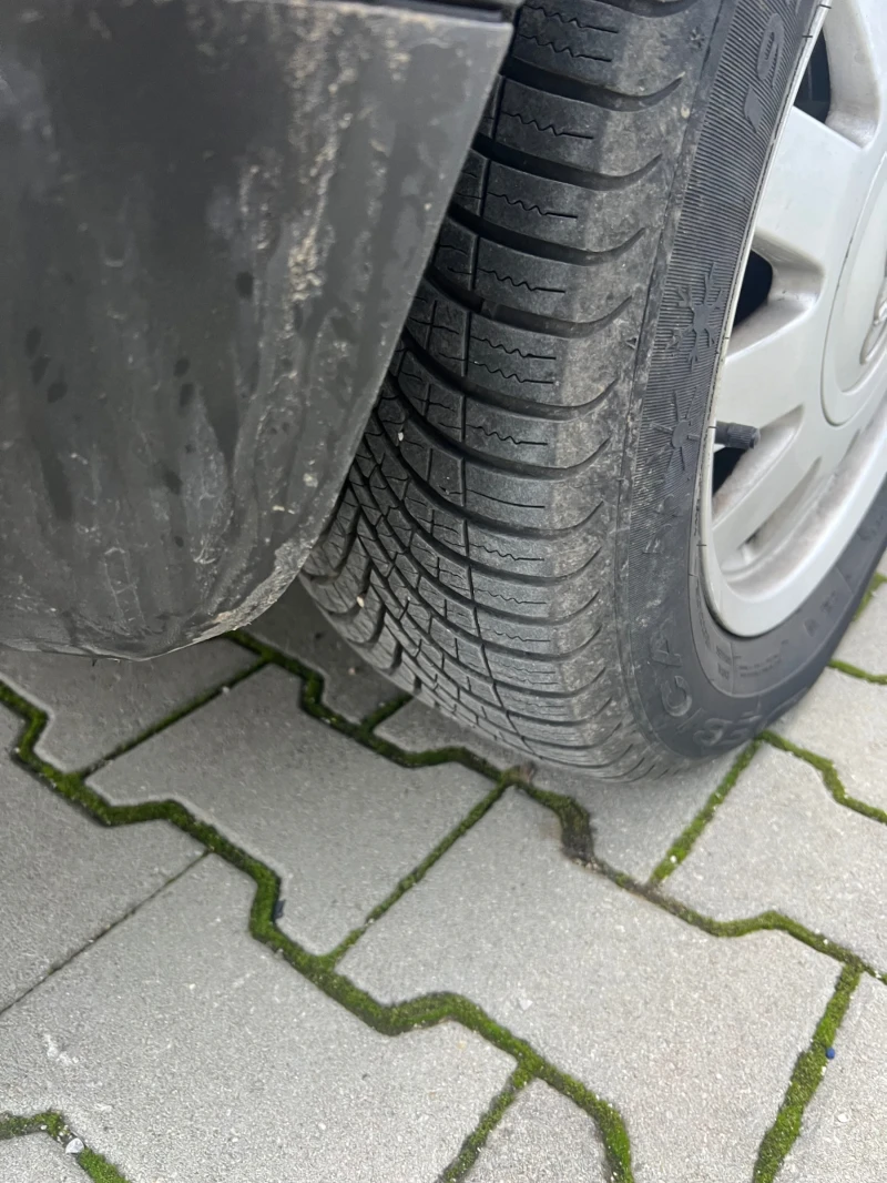 VW Passat 1, 8 газов инжекцион BRC , снимка 11 - Автомобили и джипове - 52396617