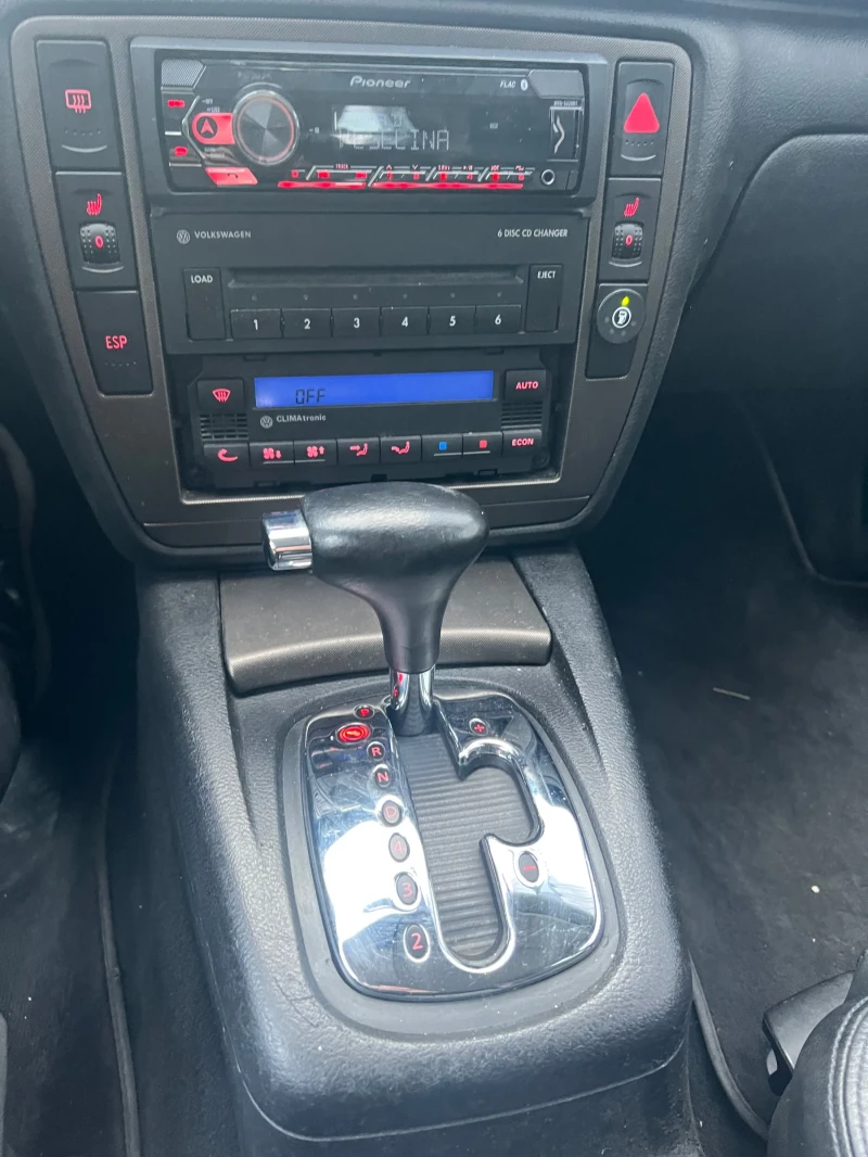 VW Passat 1, 8 газов инжекцион BRC , снимка 4 - Автомобили и джипове - 52396617