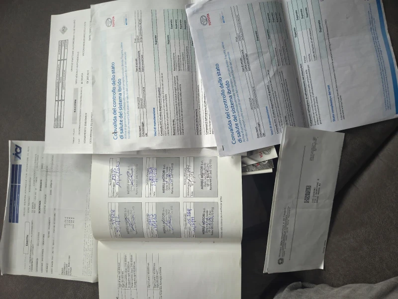 Toyota Prius 1.8 HIBRID, СОЛАР КОЖА ГАЗ* Н АВИ HUD* НОВИ ГУМИ, снимка 9 - Автомобили и джипове - 52269128