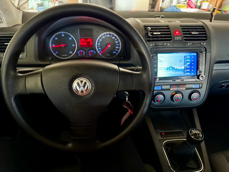 VW Golf 1.9 TDI 4Motion NAVI, снимка 11 - Автомобили и джипове - 52251120