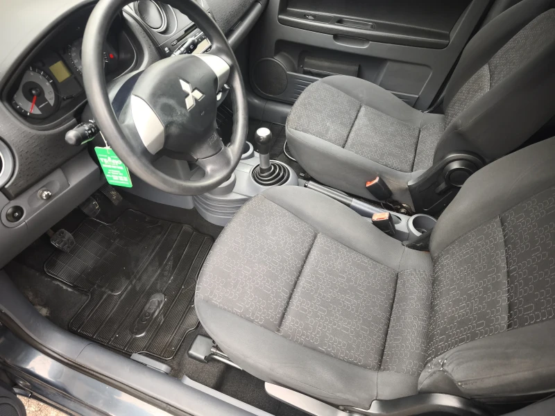 Mitsubishi Colt 1.3I, снимка 6 - Автомобили и джипове - 52337150