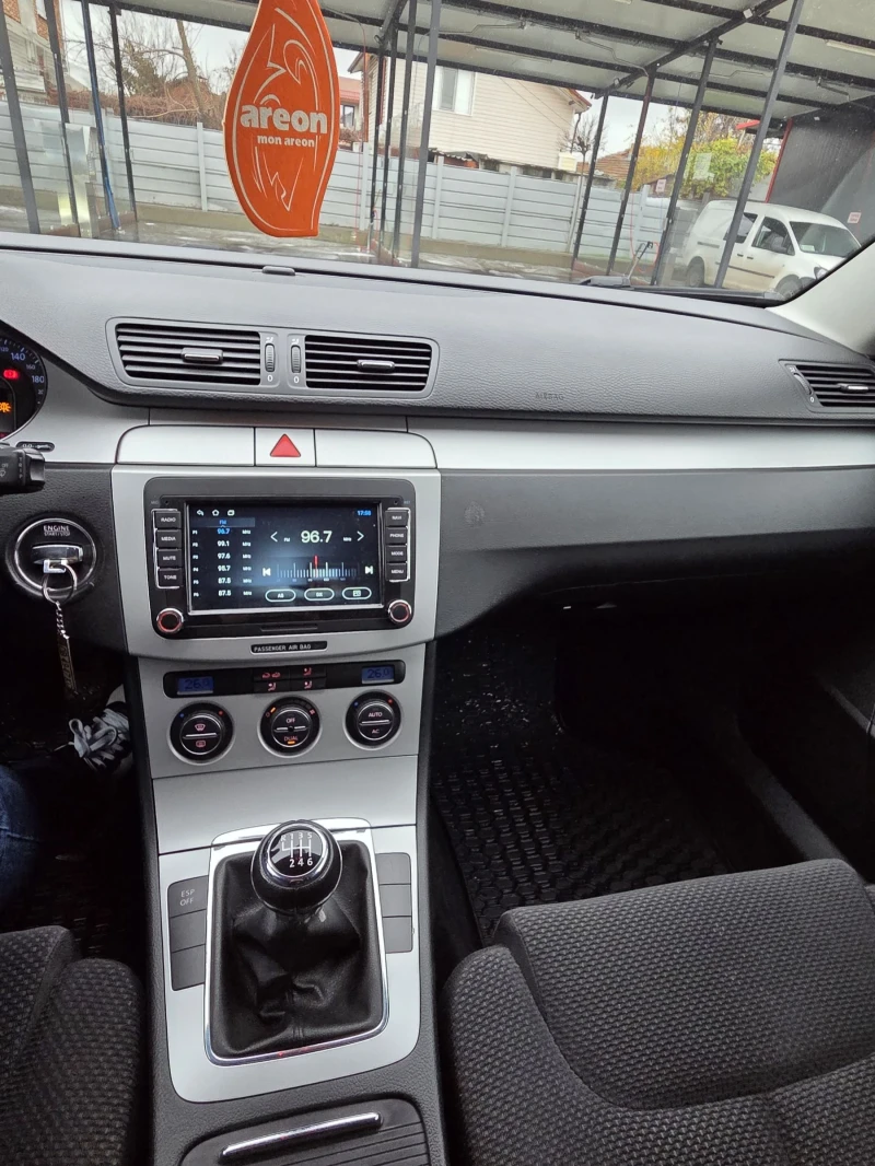 VW Passat 2.0 TDI, снимка 9 - Автомобили и джипове - 52673954