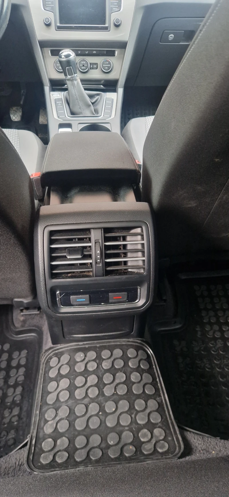 VW Passat, снимка 12 - Автомобили и джипове - 52815391