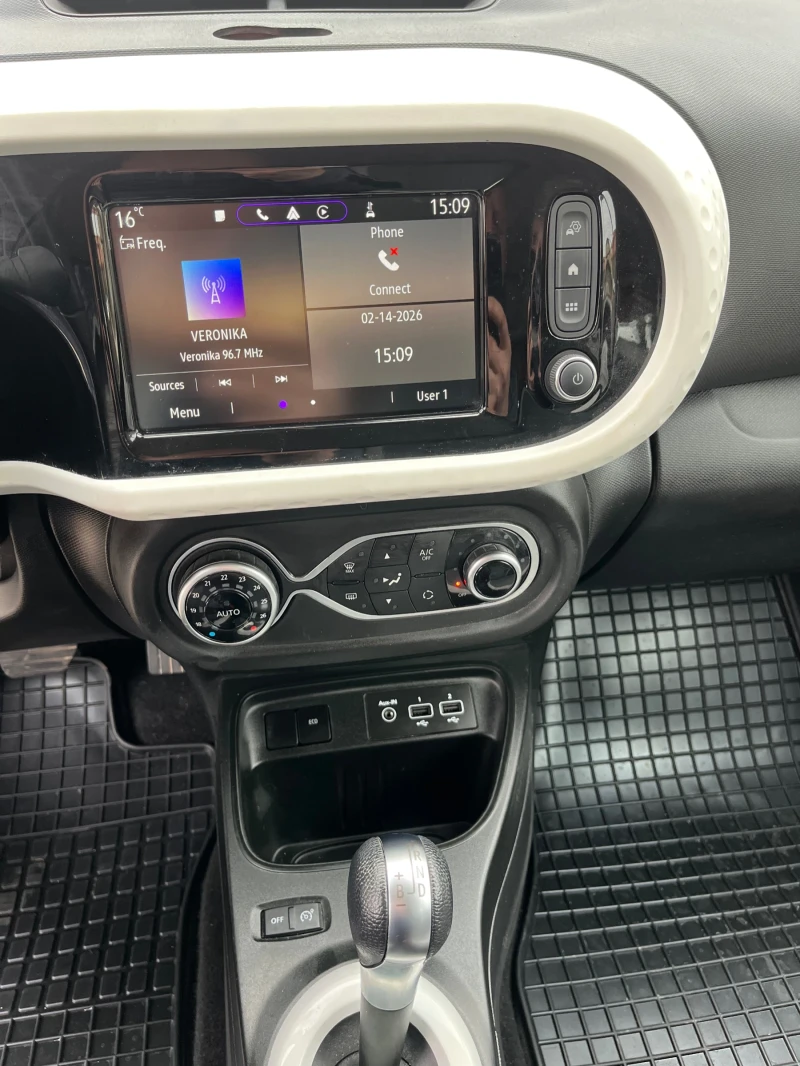 Renault Twingo 29 900км !!!, снимка 14 - Автомобили и джипове - 53501224