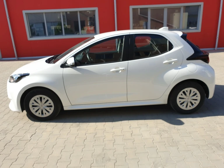 Toyota Yaris 2023/8200 км  - изображение 2