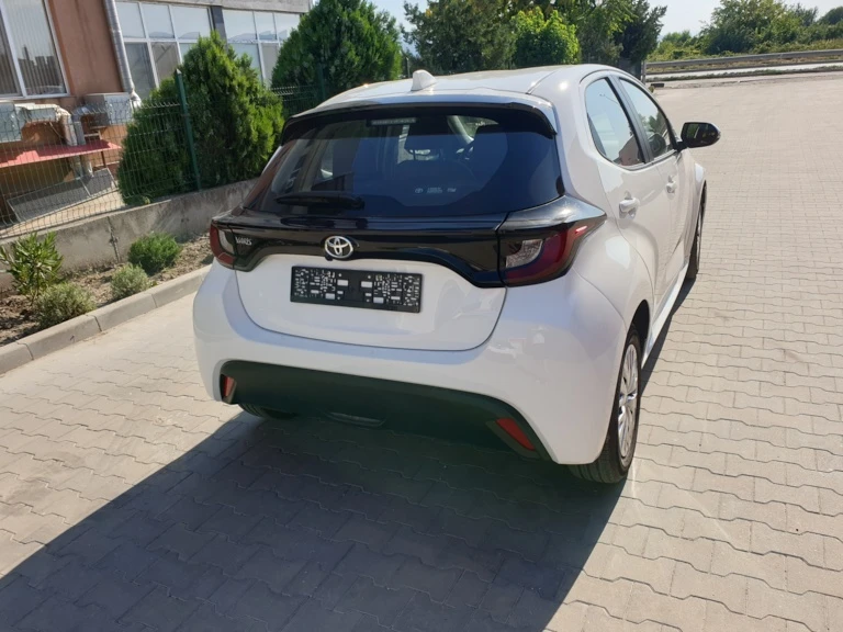 Toyota Yaris 2023/8200 км  - изображение 5