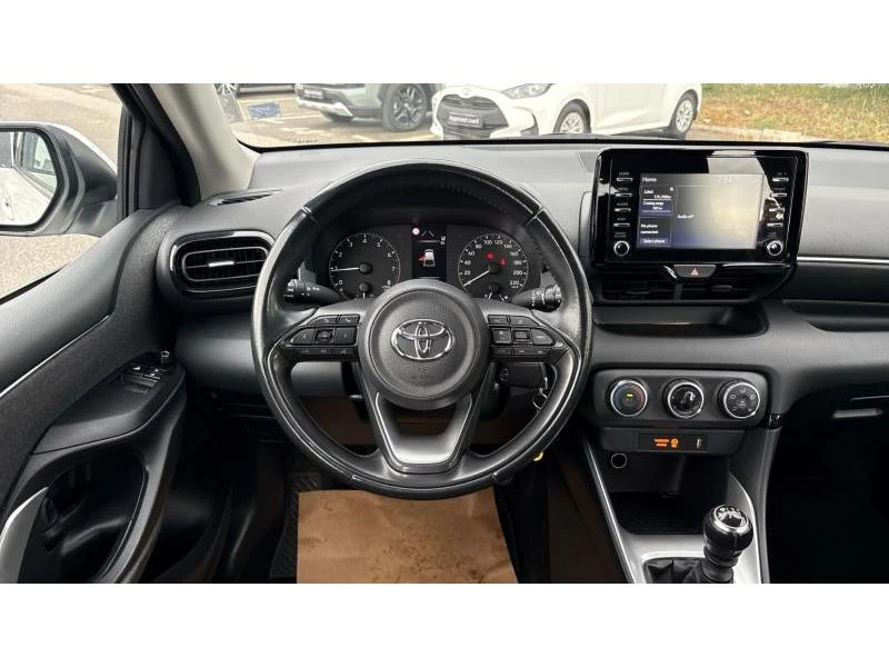 Toyota Yaris 1.5P M/T COMFORT, снимка 9 - Автомобили и джипове - 54707874