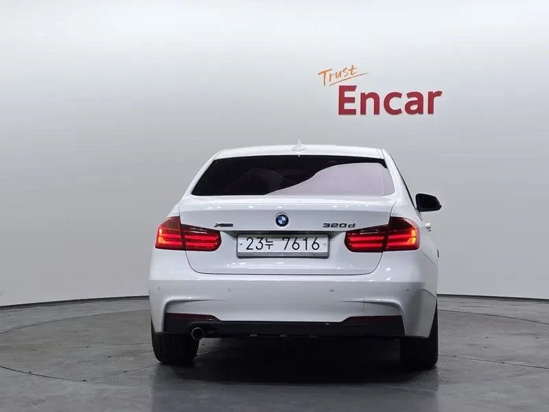BMW 320 d, снимка 4 - Автомобили и джипове - 55143960