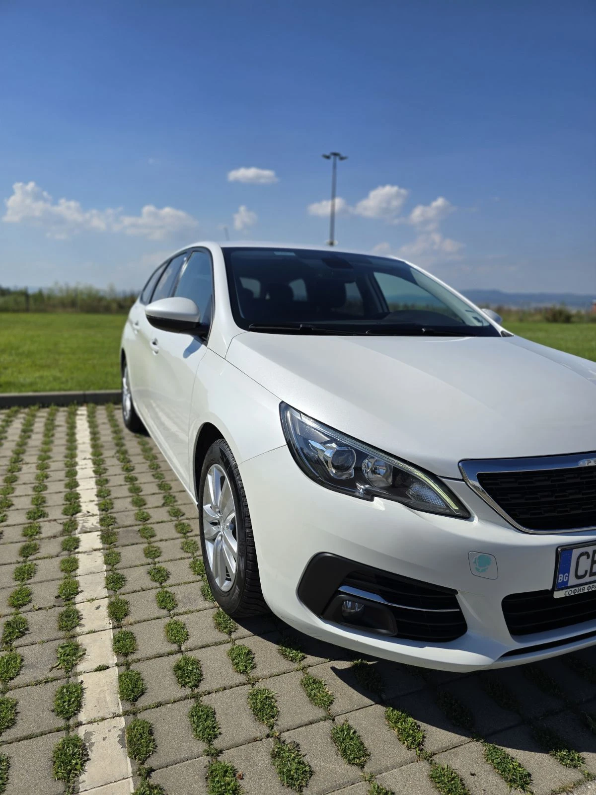 Peugeot 308 ACTIVE 1.5 Blue130 HDi BVM6 - изображение 2