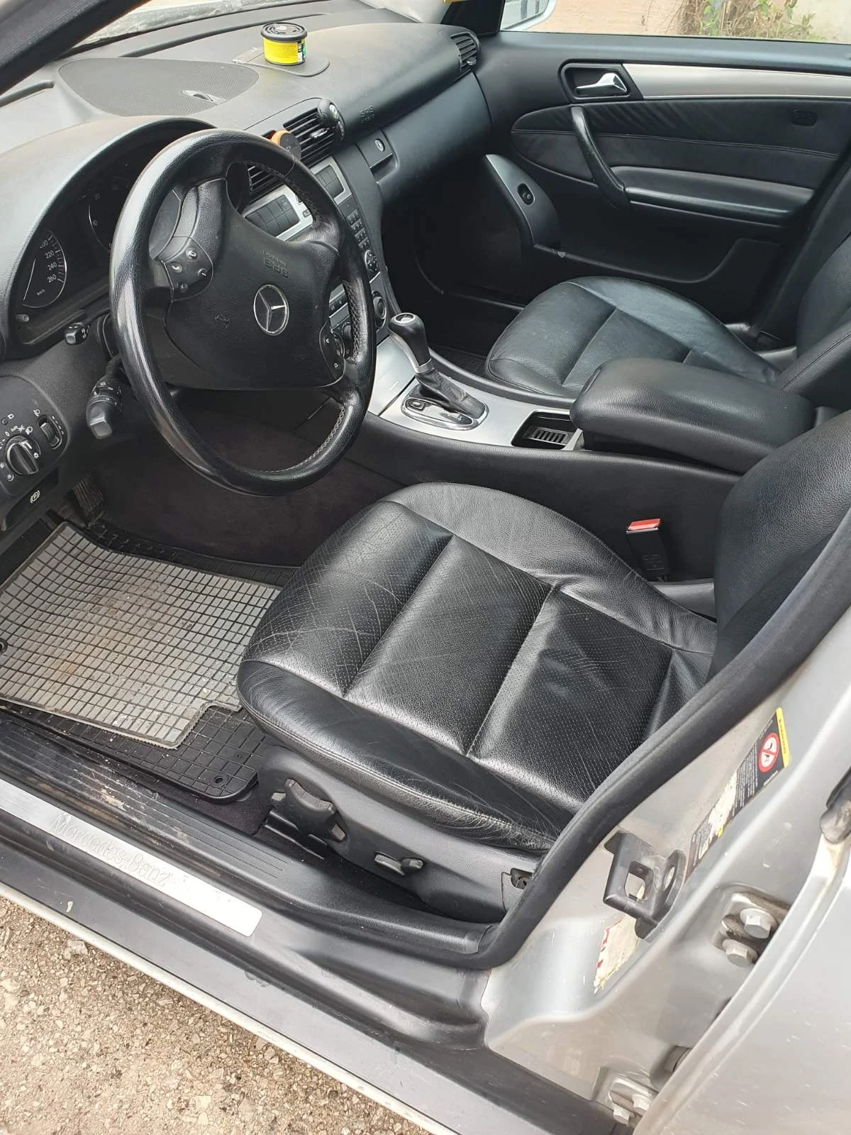 Mercedes-Benz C 220 Комби - изображение 6