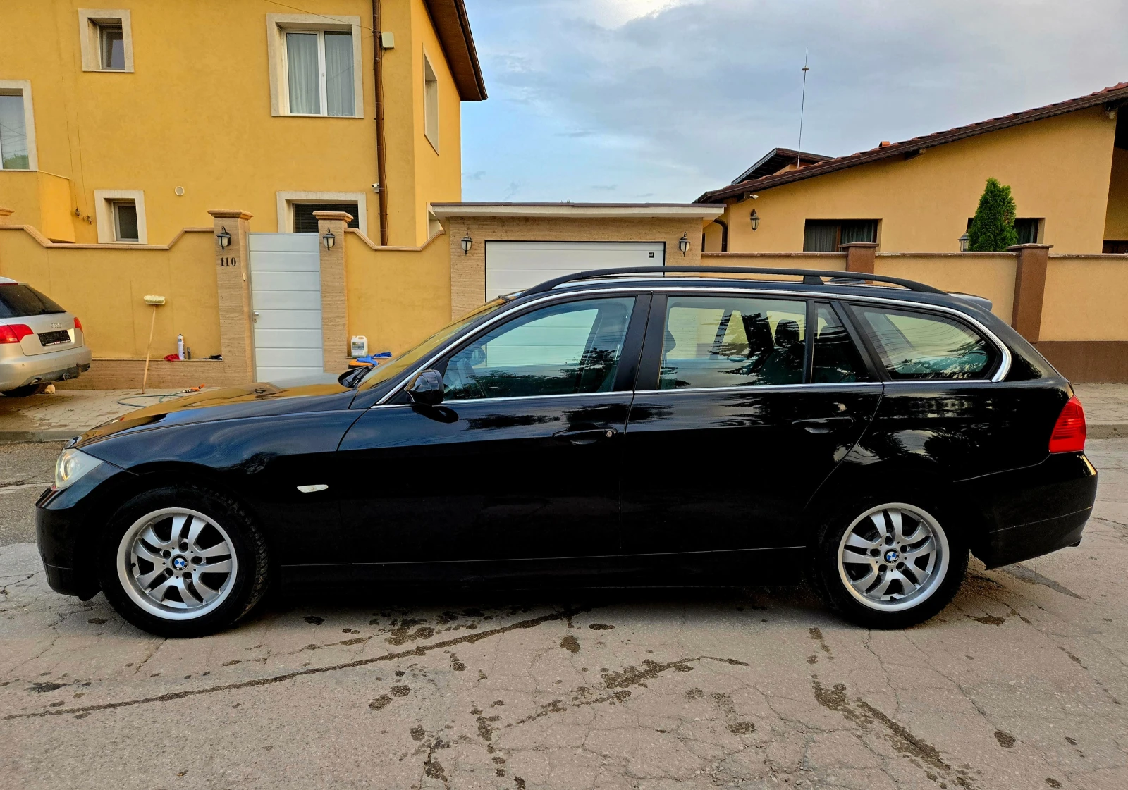 BMW 325  i  Германия Нави Ксенон Парктроник Автомат Клима - изображение 2