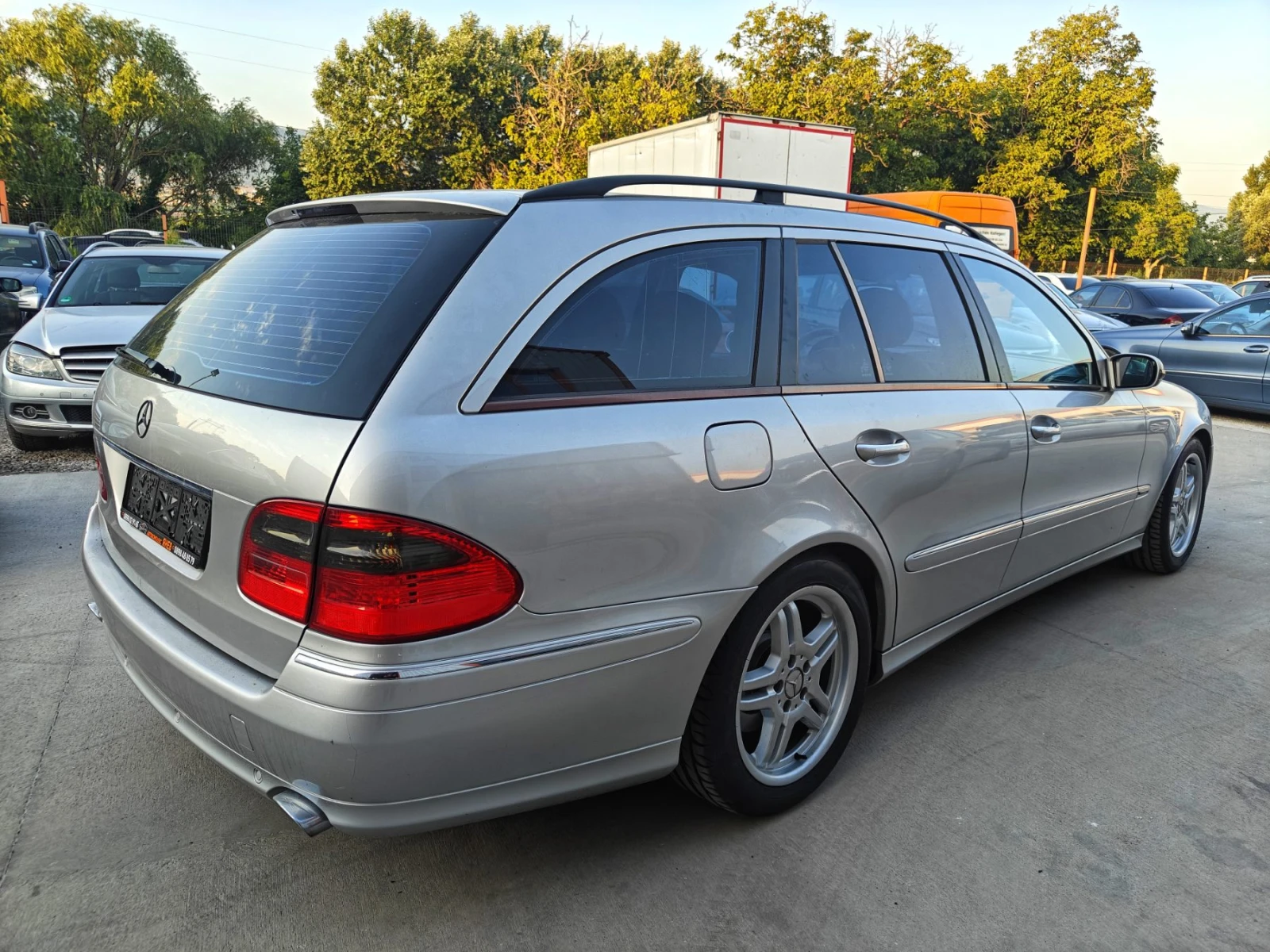 Mercedes-Benz E 320 бензин - изображение 3