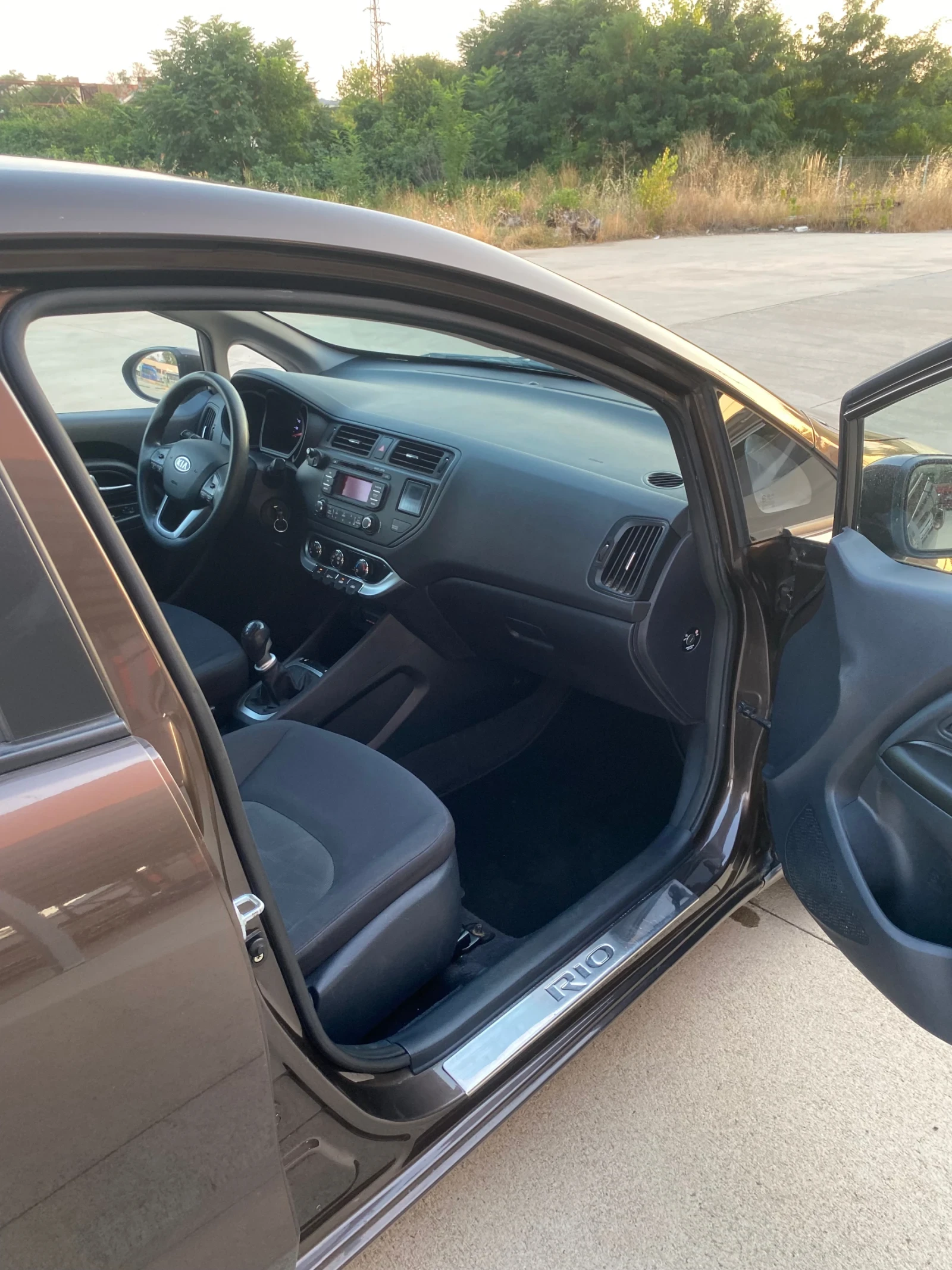 Kia Rio 1.1 EKO КЛИМАТИК - изображение 9