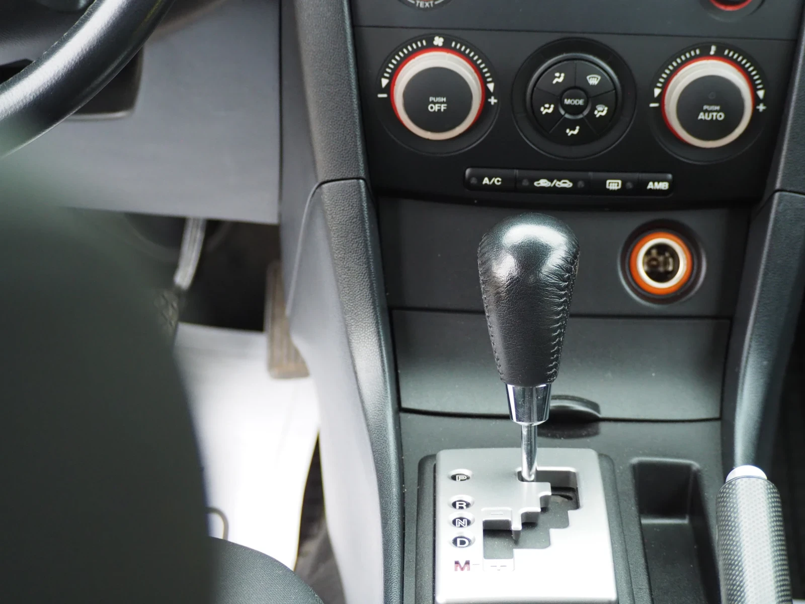 Mazda 3 АВТОМАТИК /// ЧИСТО НОВА 🔝 | Mobile.bg — изображение 14