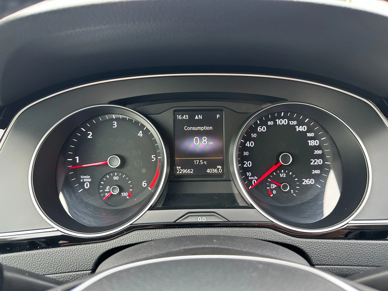 VW Passat Alltrack Гаранция/2.0d 190 к.с.  | Mobile.bg — изображение 14