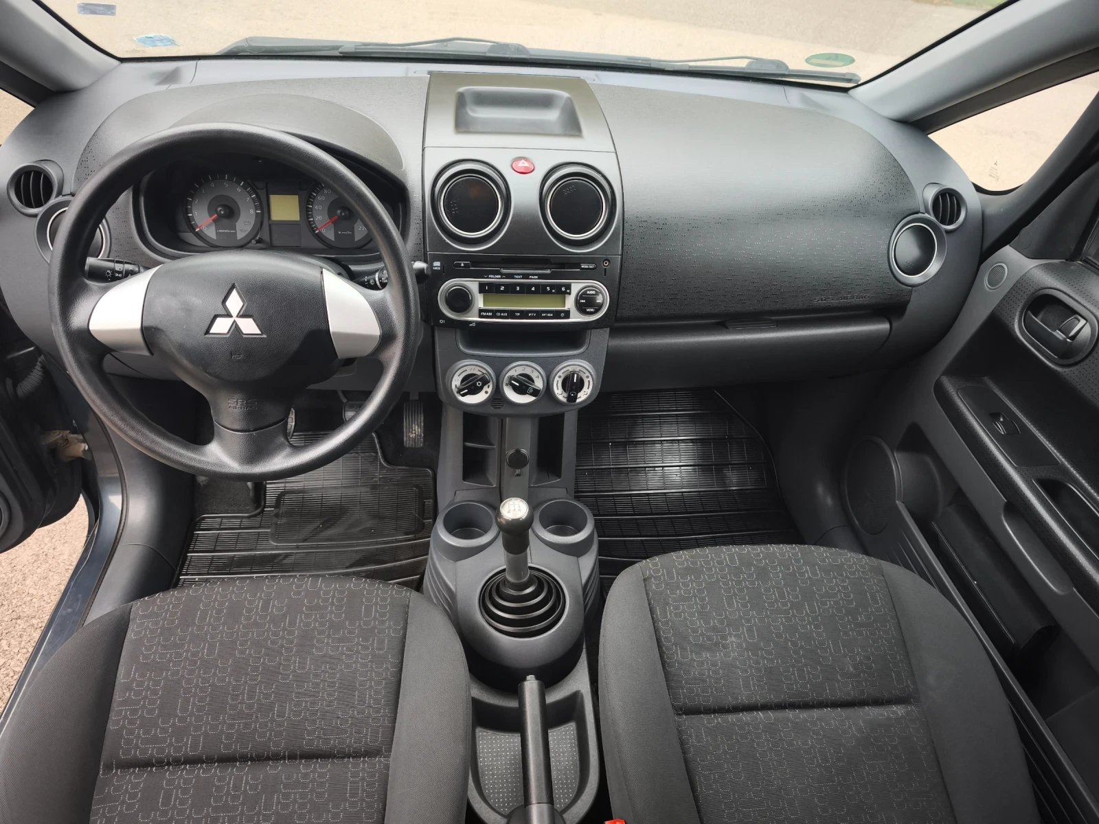 Mitsubishi Colt 1.3I - изображение 4