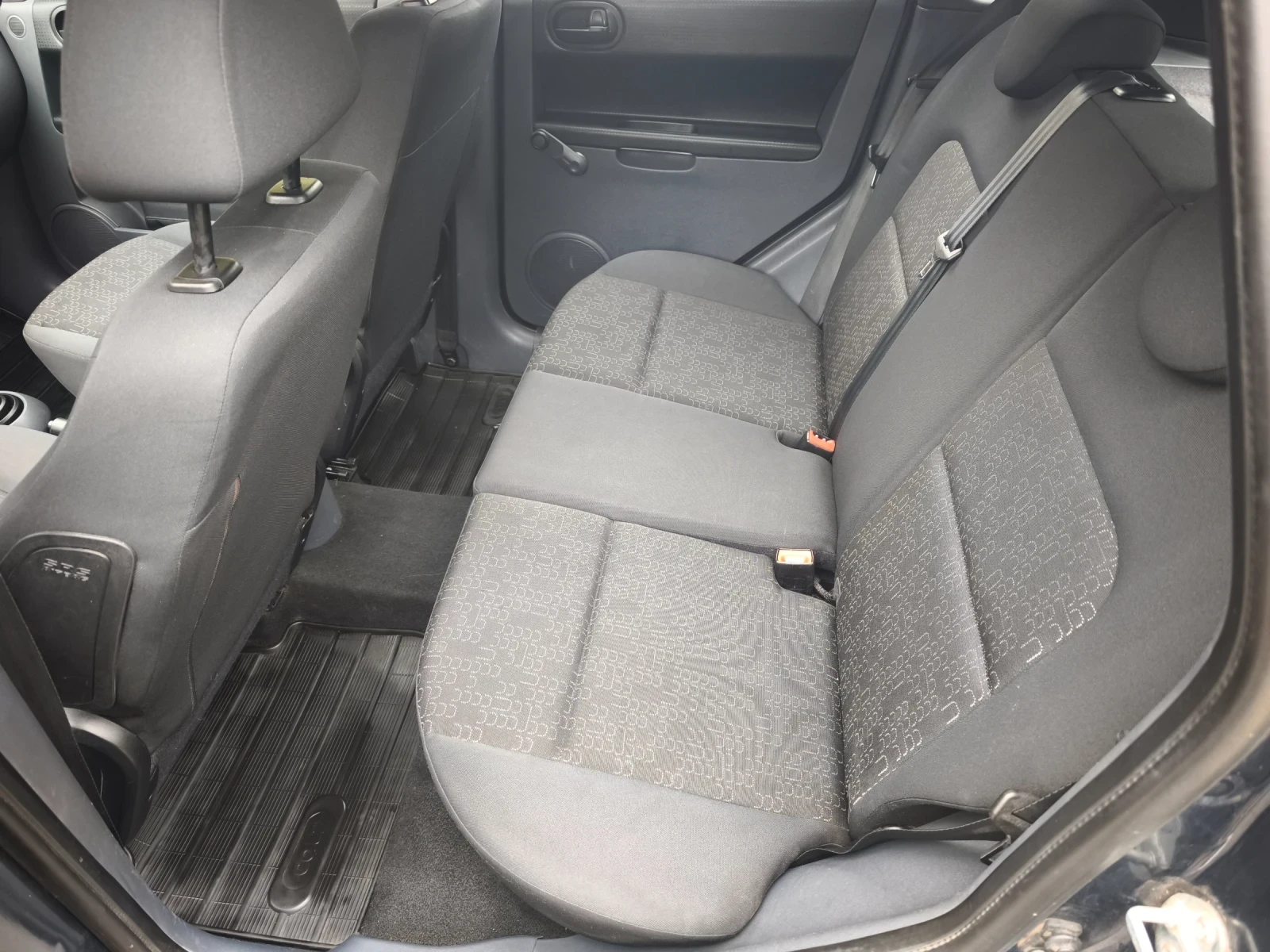 Mitsubishi Colt 1.3I - изображение 3