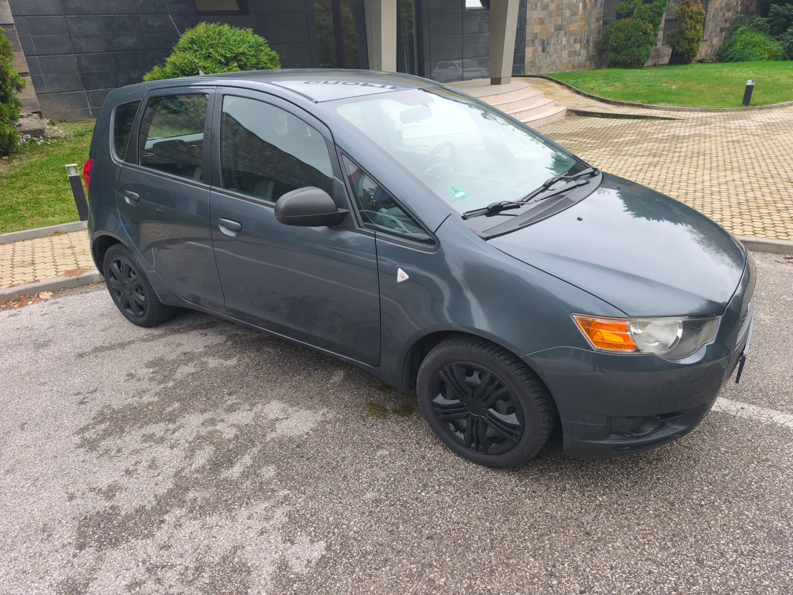 Mitsubishi Colt 1.3I - изображение 2