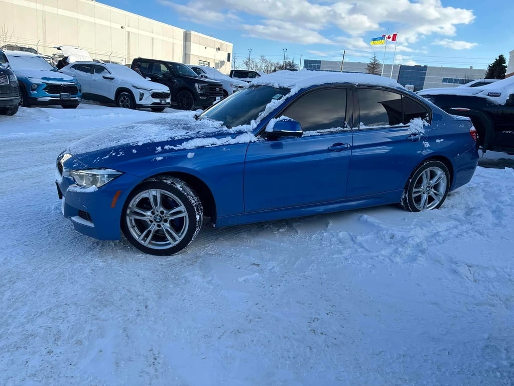 BMW 330 * 330i xDrive * CARFAX * БЕЗ ПЪРВОНАЧАЛНА ВНОСКА - изображение 2