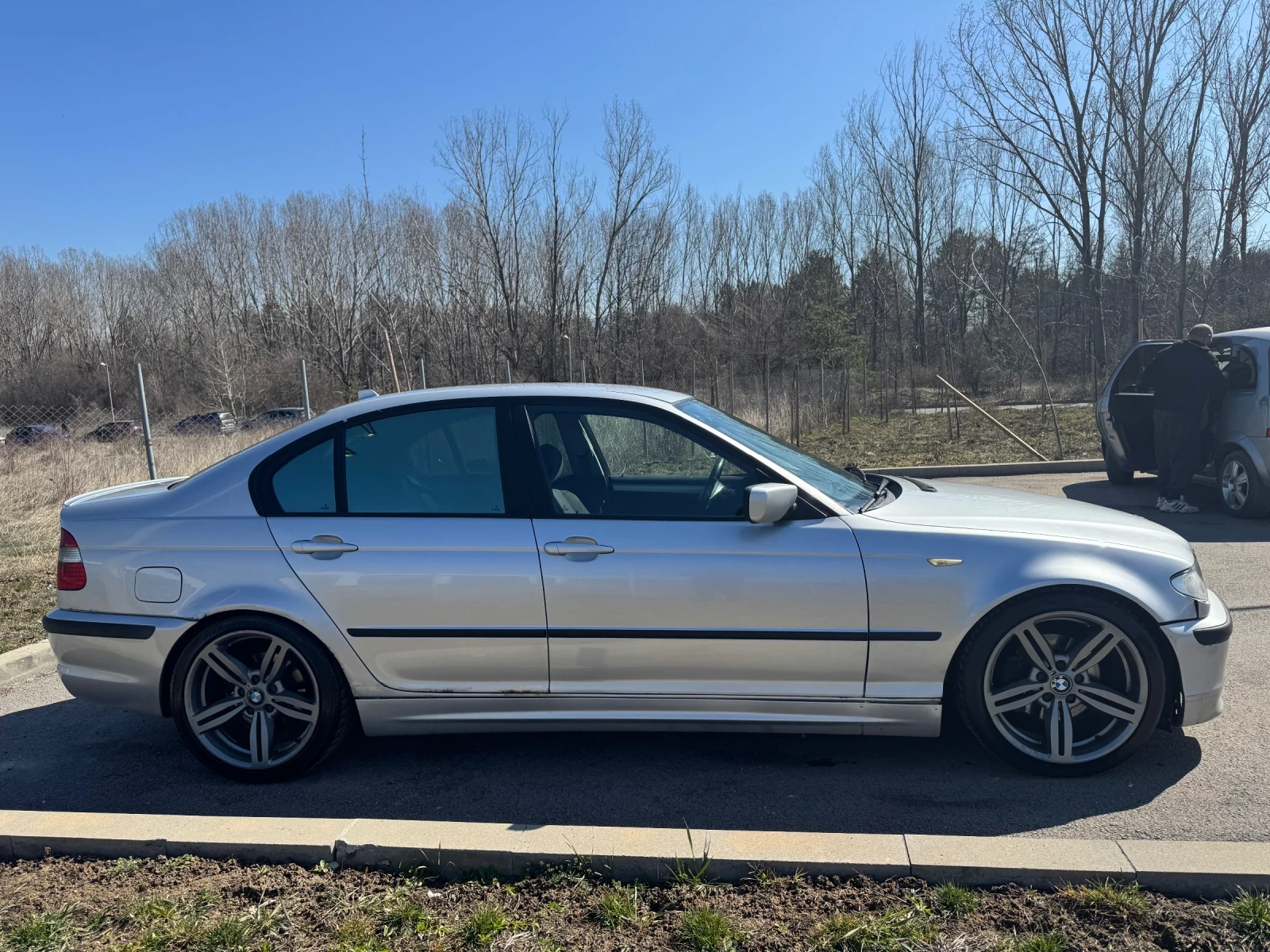 BMW 320 150 к.с. M-пакет | Harman Kardon | Алкантара | Под, снимка 5 - Автомобили и джипове - 53812663