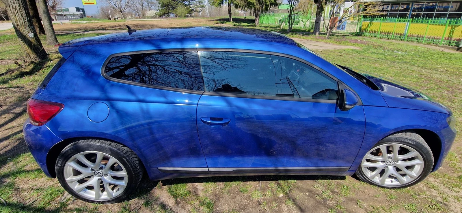 VW Scirocco 2.0 TDI, снимка 7 - Автомобили и джипове - 54097393