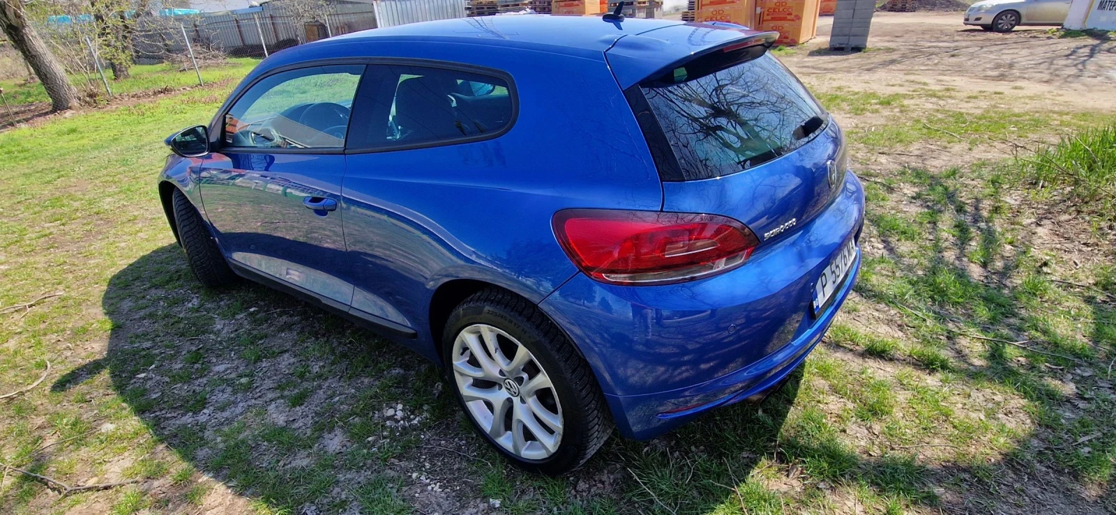 VW Scirocco 2.0 TDI, снимка 5 - Автомобили и джипове - 54097393