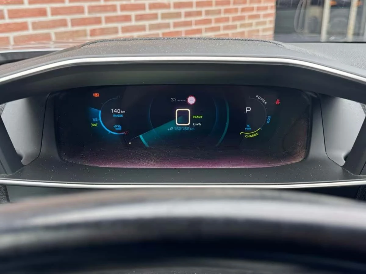 Peugeot 2008 Electric ALLURE 50KW 91% SOH | Mobile.bg � ����������� 9