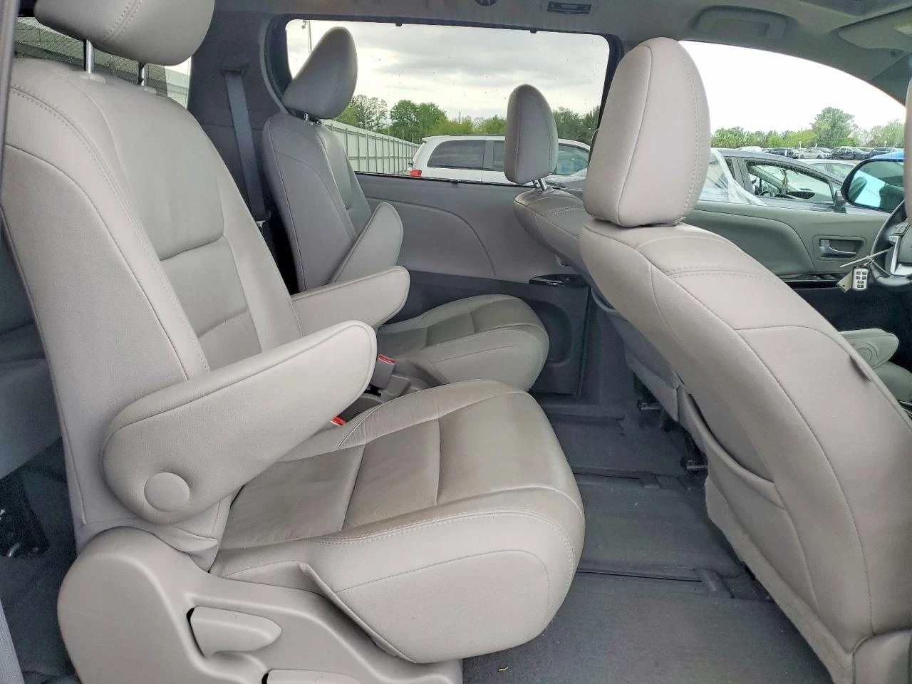 Toyota Sienna 2016 TOYOTA SIENNA XLE PREMIUM 7-PASSENGER | Mobile.bg � ����������� 11