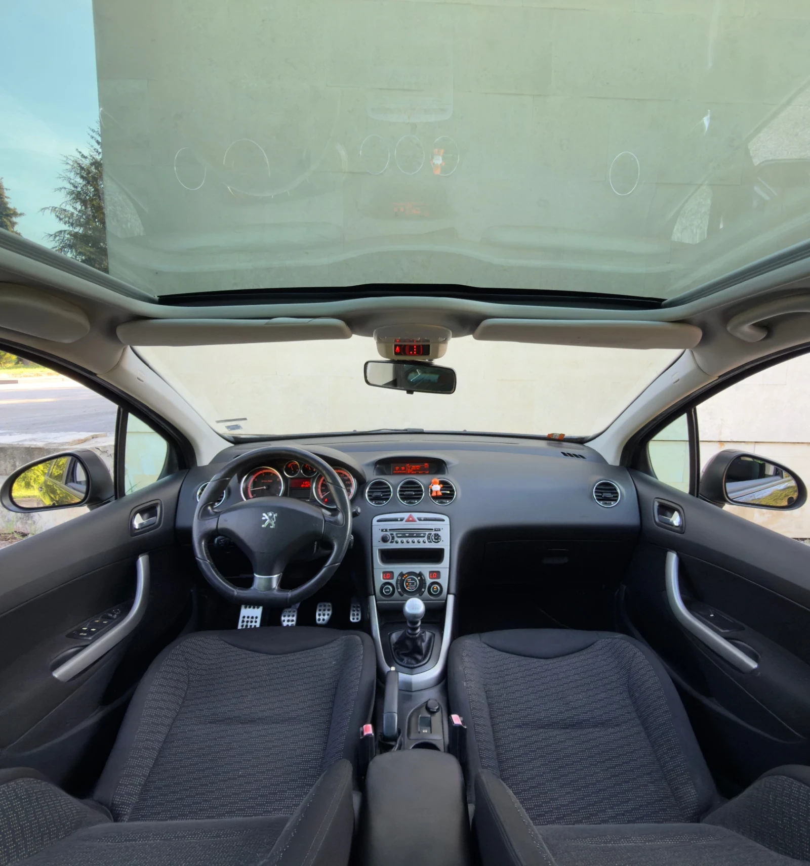 Peugeot 308 SW 1.6i Turbo ПАНОРАМА, снимка 10 - Автомобили и джипове - 54459575