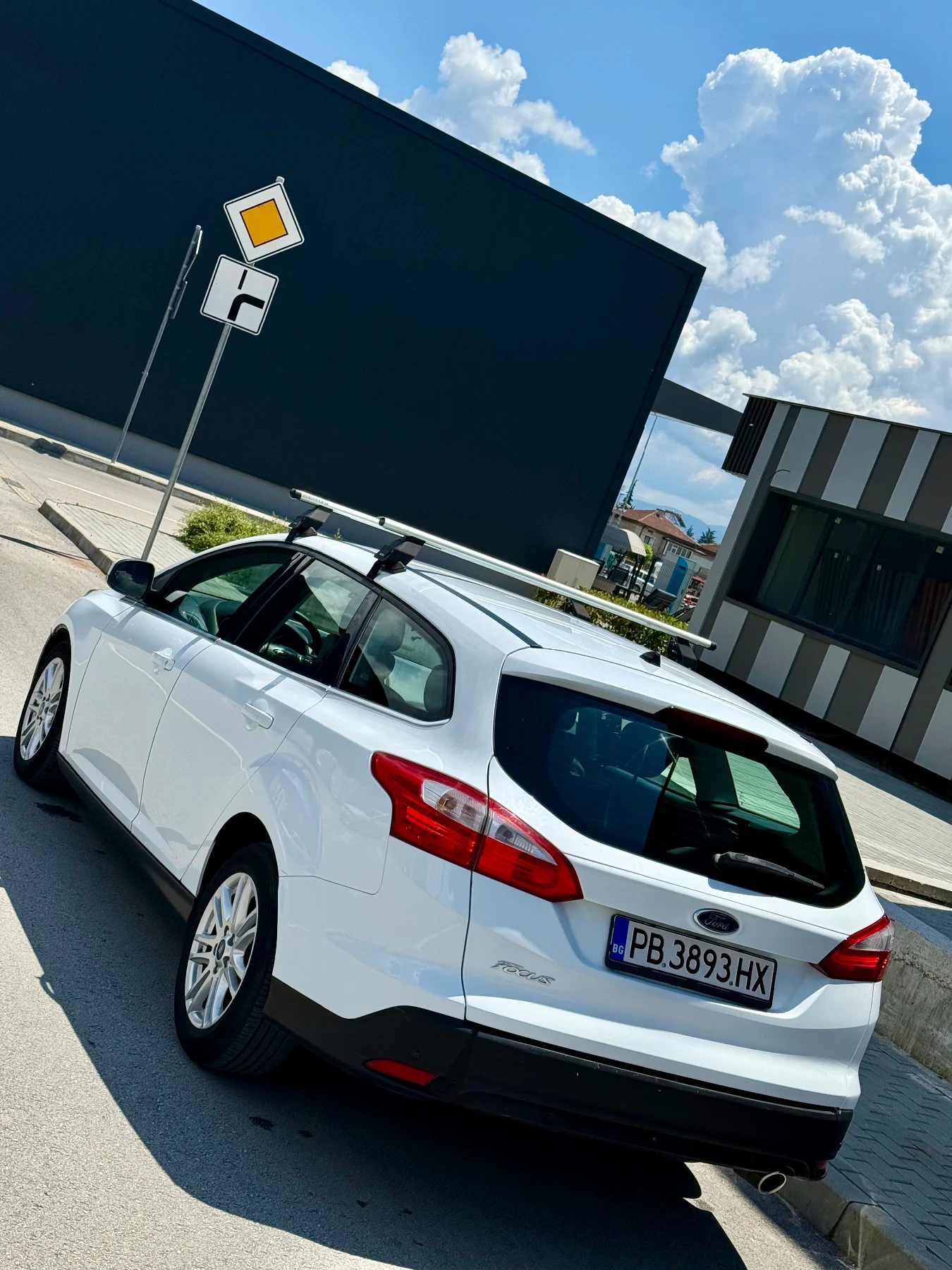 Ford Focus 2.0 дизел / автоматик / реални км , снимка 3 - Автомобили и джипове - 54834294