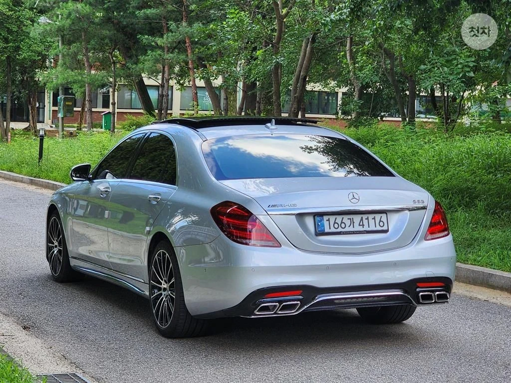 Mercedes-Benz S 350 4MATIC AMG PACK PANORAMA/360CAM/EKPAHИ, снимка 2 - Автомобили и джипове - 55433589