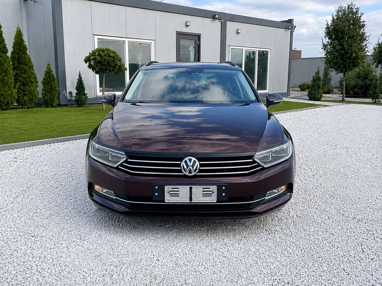VW Passat 2.0 TDI Business Line , снимка 2 - Автомобили и джипове - 55746566