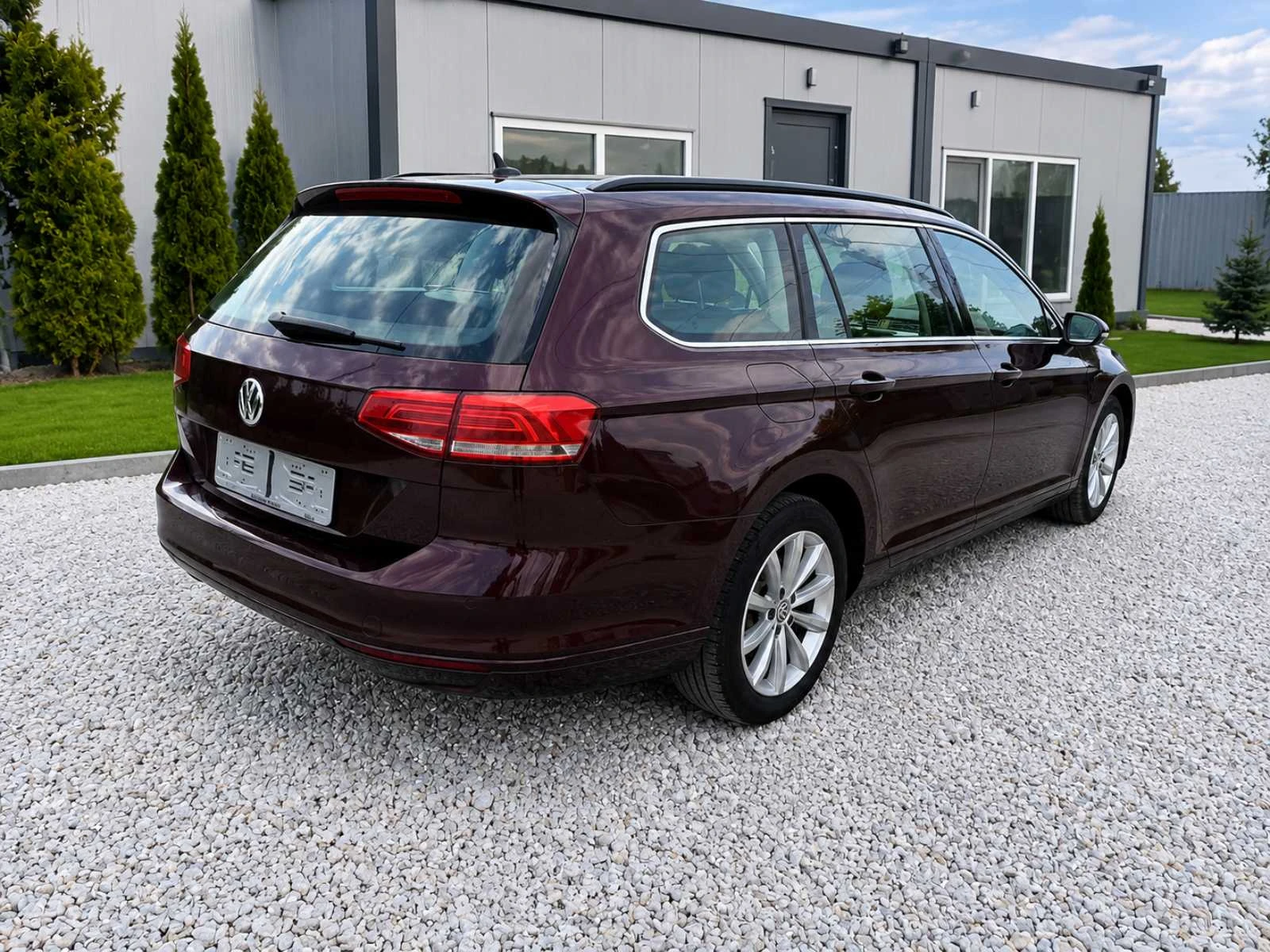 VW Passat 2.0 TDI Business Line , снимка 4 - Автомобили и джипове - 55746566